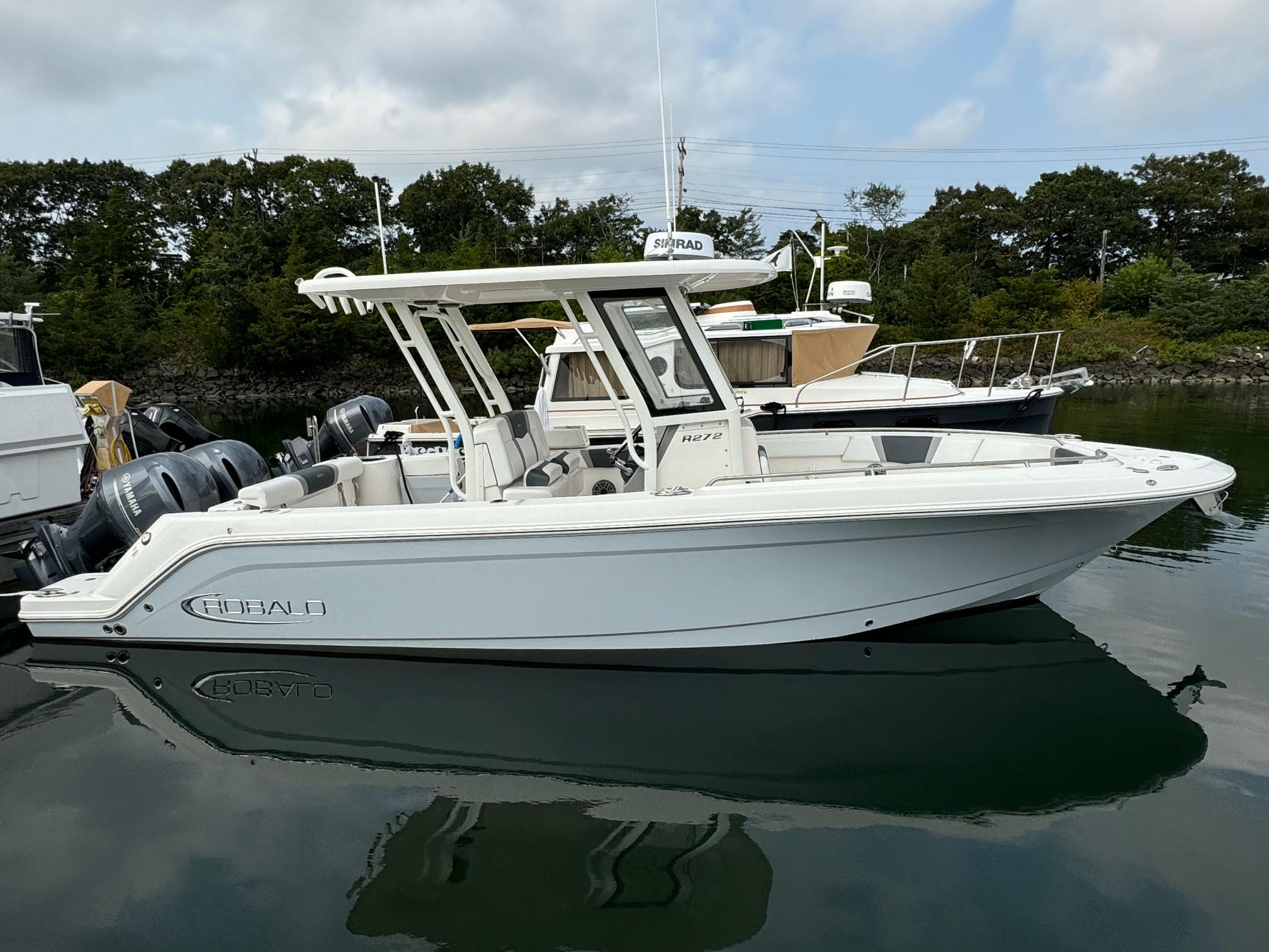 2020 Robalo R272